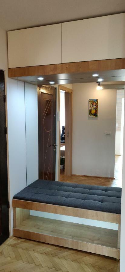 Modern And Cozy Apartment Piteşti Extérieur photo